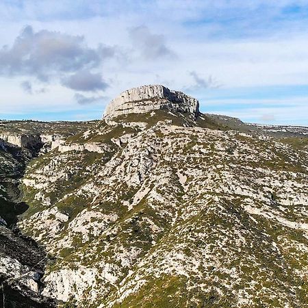 Sur Les Pas De Pagnol Bed & Breakfast Aubagne Bagian luar foto