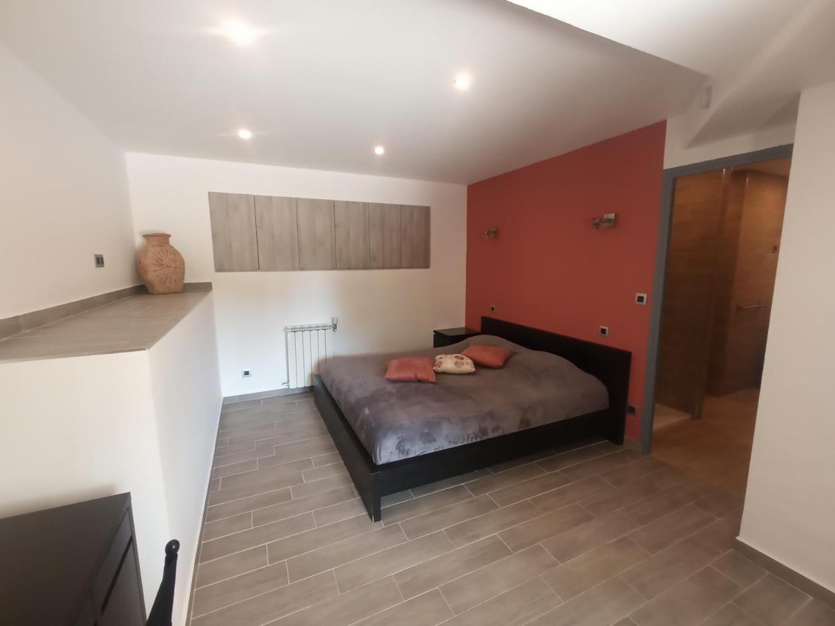 Sur Les Pas De Pagnol Bed & Breakfast Aubagne Bagian luar foto